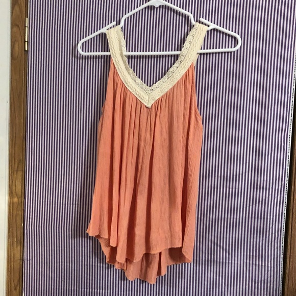 Pink top - Picture 5 of 5